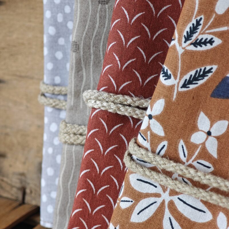 Lot 4 Serviettes de table – Image 2