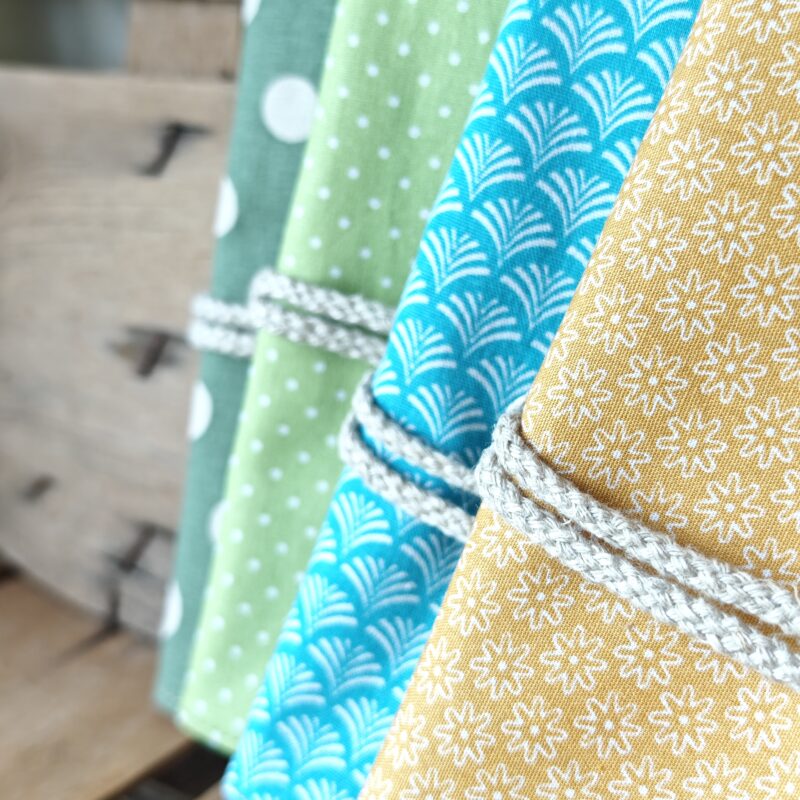 Lot 4 Serviettes de table – Image 2