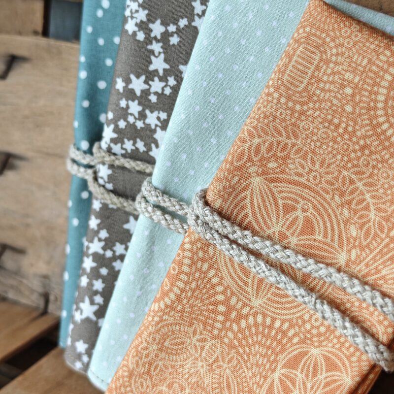 Lot 4 Serviettes de table – Image 2