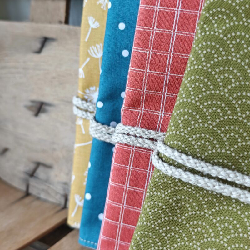 Lot 4 Serviettes de table – Image 2